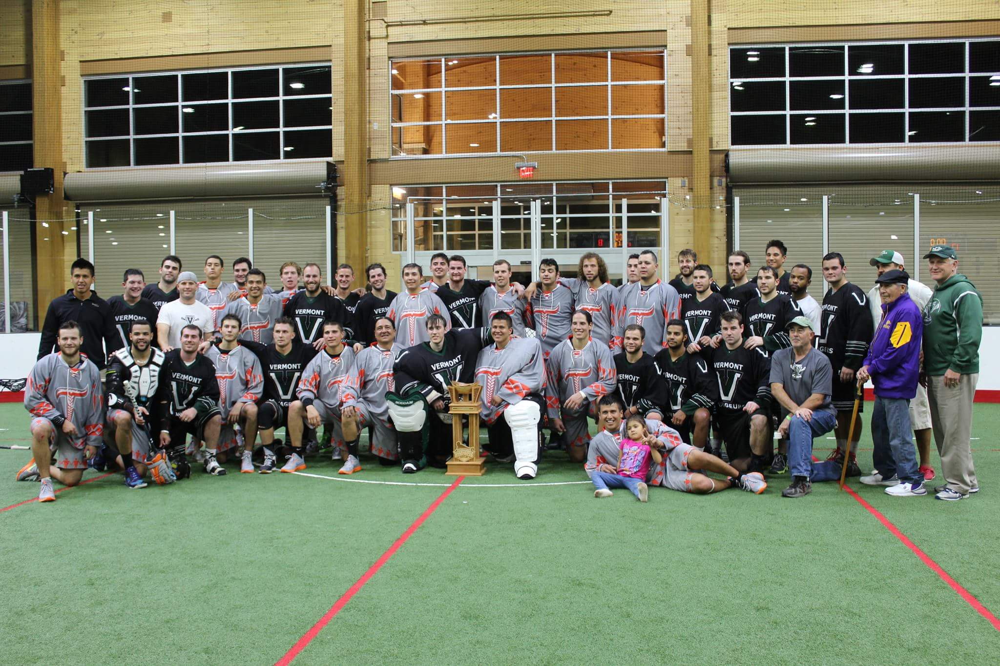 Voyageurs alumni team